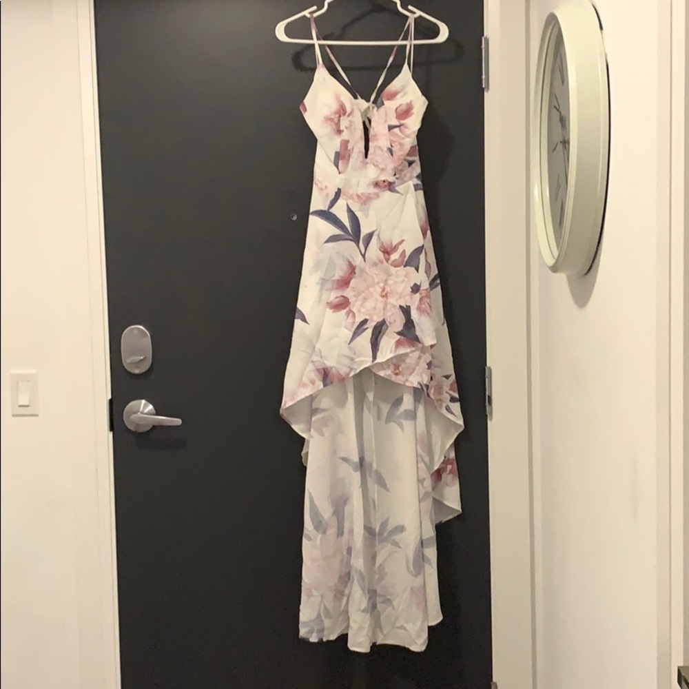 Beautiful dress 👗 BRAND NEW
